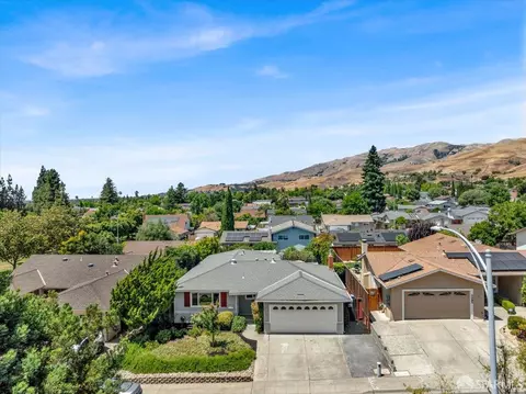 View/Area - 2083 Seacliff Dr, Milpitas, CA 95035 photo 2 of 8