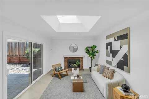 Living - 2083 Seacliff Dr, Milpitas, CA 95035 photo 5 of 7