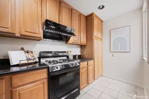 2211 19th Ave, San Francisco, CA 94116 photo 13