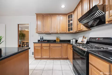 2211 19th Ave, San Francisco, CA 94116 photo 15