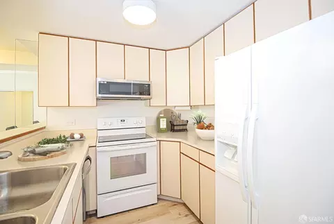 Kitchen - 601 Van Ness Ave #712, San Francisco, CA 94102 photo 1 of 2