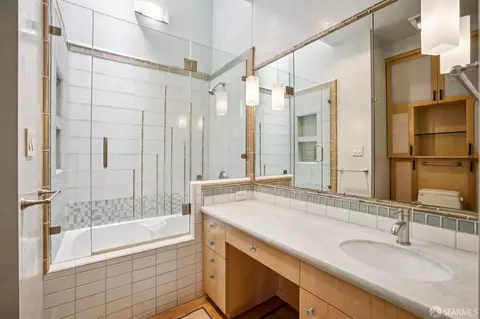 Bath - 1695 Sutter St, San Francisco, CA 94109 photo 2 of 3