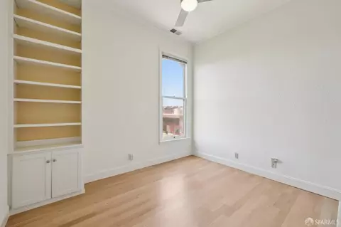Bedroom - 1695 Sutter St, San Francisco, CA 94109 photo 4 of 9