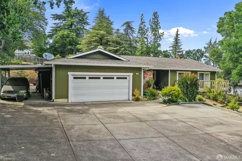 39 Crest Ave, Alamo, CA 94507