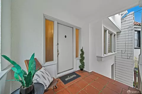 Entry Way - 44 Maynard St, San Francisco, CA 94112 photo 1 of 7