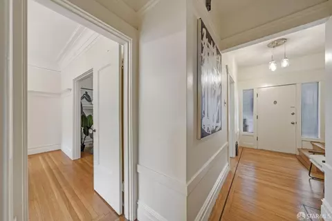 Entry Way - 44 Maynard St, San Francisco, CA 94112 photo 4 of 7