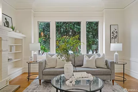 Living - 44 Maynard St, San Francisco, CA 94112 photo 2 of 3