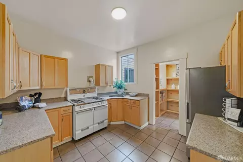 Kitchen - 44 Maynard St, San Francisco, CA 94112 photo 1 of 5