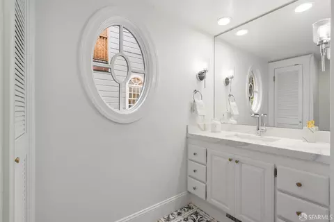 Bath - 2930 Baker St, San Francisco, CA 94123 photo 3 of 6