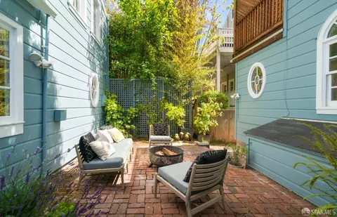 Exterior - 2930 Baker St, San Francisco, CA 94123 photo 2 of 14