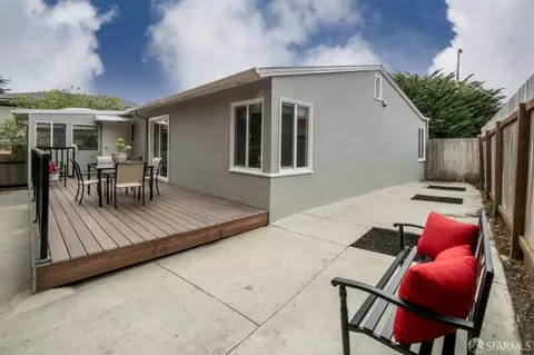 Exterior - 636 Edgemar Ave, Pacifica, CA 94044 photo 4 of 4