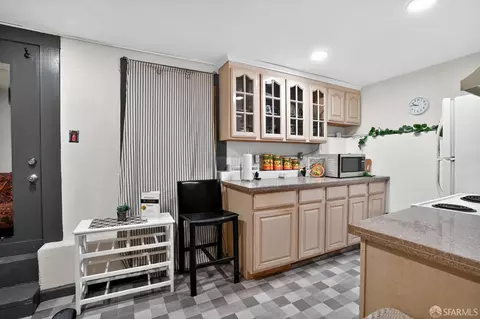 2027 Quesada Ave, San Francisco, CA 94124 photo 5