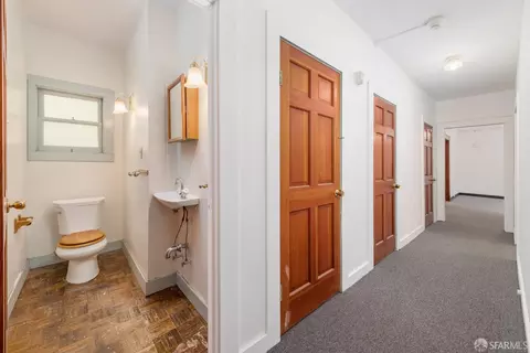Entry Way - 1155 Pine St #17, San Francisco, CA 94109 photo 5 of 6