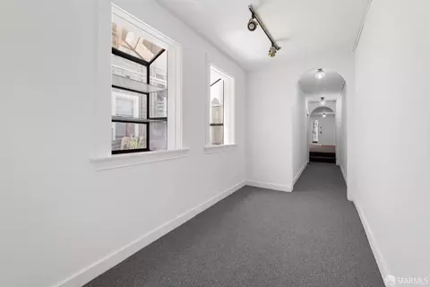 Entry Way - 1155 Pine St #17, San Francisco, CA 94109 photo 4 of 6