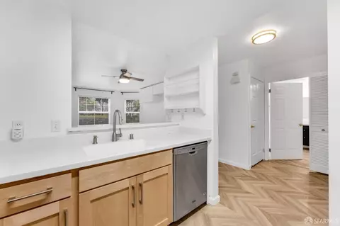 Kitchen - 555 10th St #102, Oakland, CA 94607 photo 3 of 3