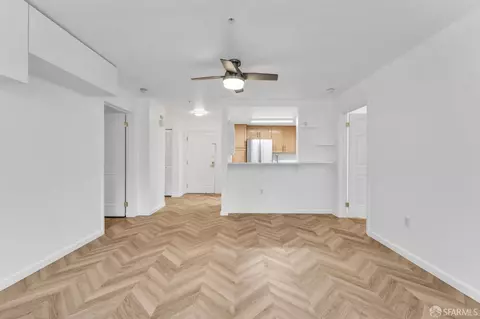 Living - 555 10th St #102, Oakland, CA 94607 photo 1 of 4