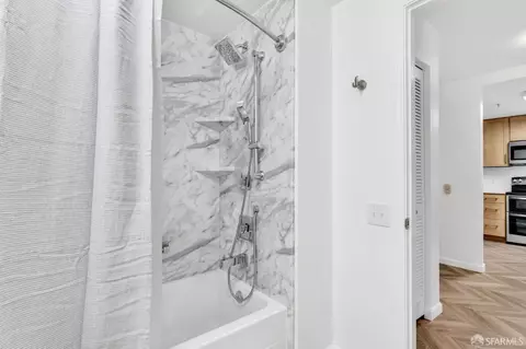 Bath - 555 10th St #102, Oakland, CA 94607 photo 2 of 3