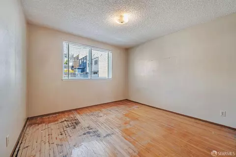 Bedroom - 245 Campbell Ave, San Francisco, CA 94134 photo 2 of 3