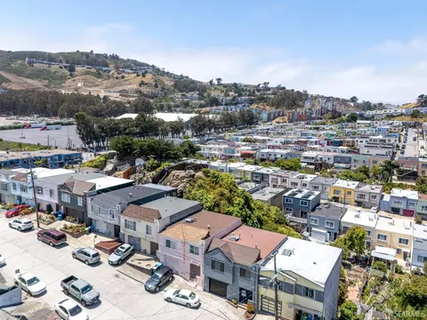 View/Area - 22 Pasadena St, San Francisco, CA 94134 photo 3 of 12
