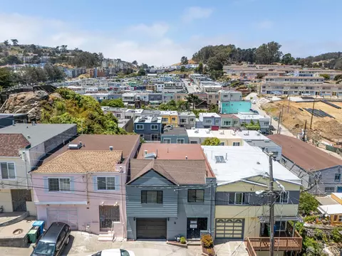 View/Area - 22 Pasadena St, San Francisco, CA 94134 photo 1 of 12