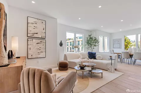 425 First St #21, Los Altos, CA 94022