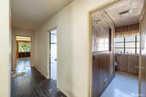 Entry Way - 3142 Keith Ave, Castro Valley, CA 94546 photo 3 of 4
