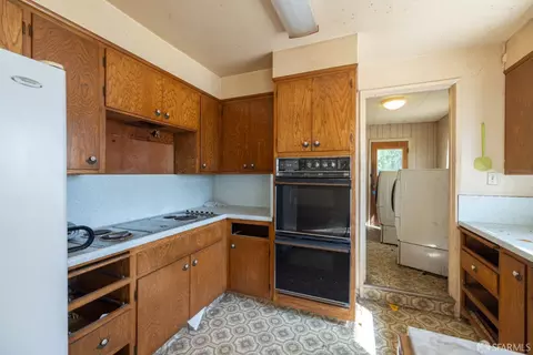 Kitchen - 3142 Keith Ave, Castro Valley, CA 94546 photo 4 of 5
