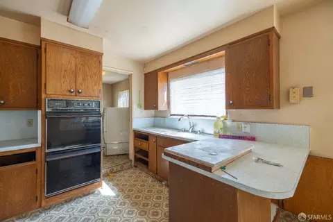 Kitchen - 3142 Keith Ave, Castro Valley, CA 94546 photo 3 of 5