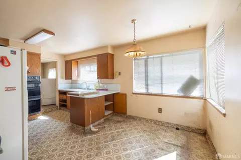 Kitchen - 3142 Keith Ave, Castro Valley, CA 94546 photo 1 of 5