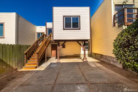 Exterior - 107 Venus St, San Francisco, CA 94124 photo 4 of 9