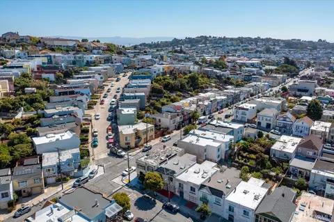 View/Area - 107 Venus St, San Francisco, CA 94124 photo 4 of 12