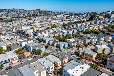 View/Area - 107 Venus St, San Francisco, CA 94124 photo 7 of 12