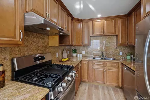 Kitchen - 107 Venus St, San Francisco, CA 94124 photo 1 of 2