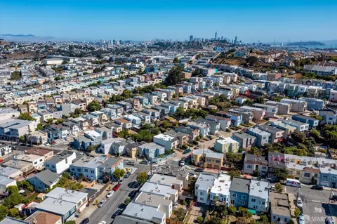 View/Area - 107 Venus St, San Francisco, CA 94124 photo 9 of 12