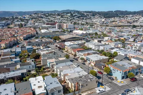 View/Area - 107 Venus St, San Francisco, CA 94124 photo 6 of 12