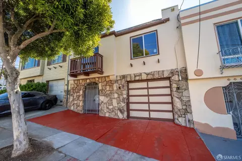 107 Venus St, San Francisco, CA 94124