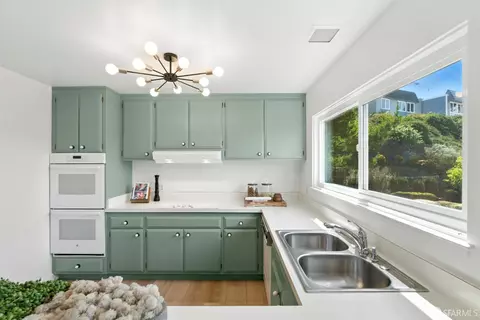 Kitchen - 2 Ora Way, San Francisco, CA 94131 photo 3 of 5