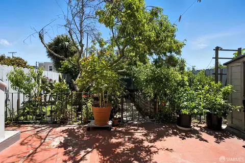 Exterior - 715 Naples St, San Francisco, CA 94112 photo 6 of 8