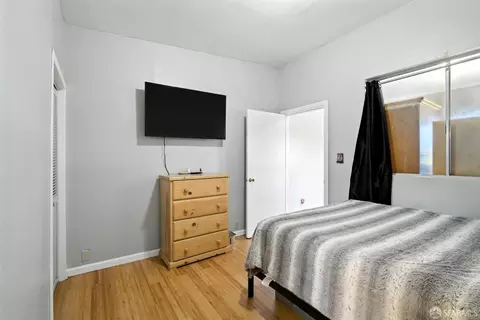 Bedroom - 715 Naples St, San Francisco, CA 94112 photo 8 of 10