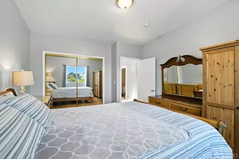 Bedroom - 715 Naples St, San Francisco, CA 94112 photo 7 of 10
