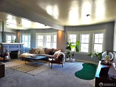 773 Chestnut St, San Francisco, CA 94133 photo 2