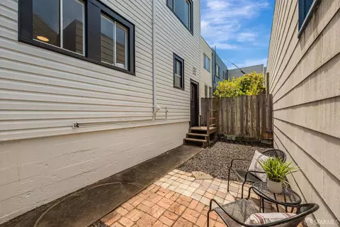 Exterior - 1601 34th Ave, San Francisco, CA 94122 photo 4 of 5