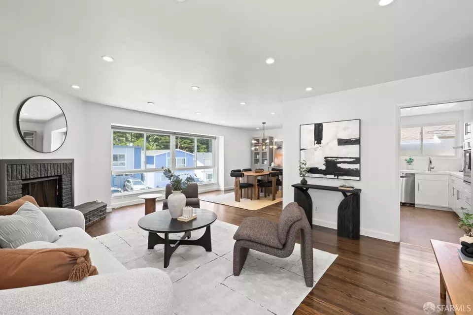 Living - 31 Canterbury Ave, Daly City, CA 94015 photo 1 of 3