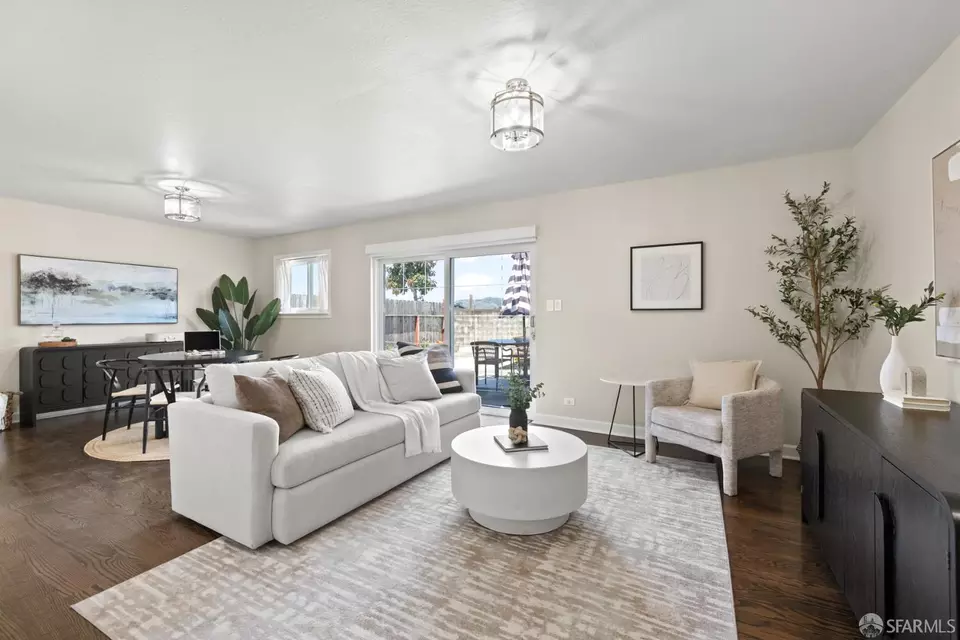 Living - 31 Canterbury Ave, Daly City, CA 94015 photo 3 of 3