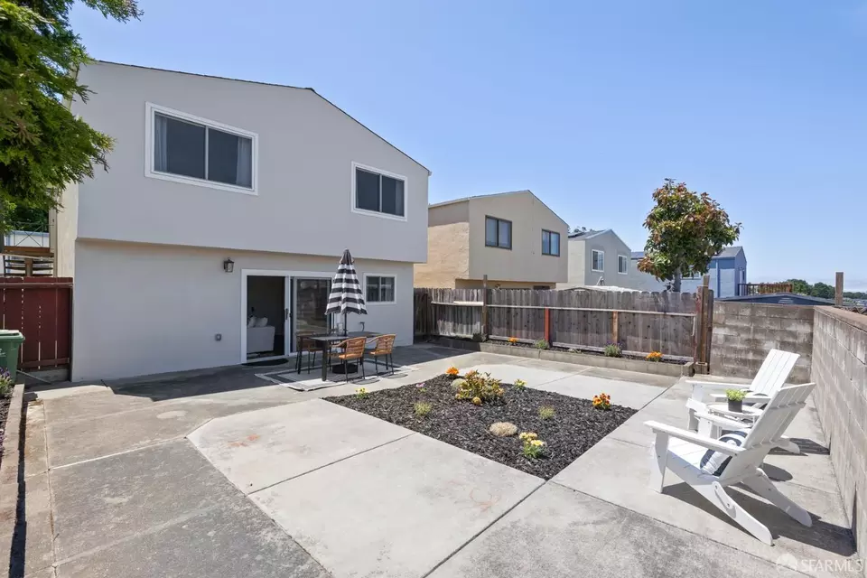 Exterior - 31 Canterbury Ave, Daly City, CA 94015 photo 4 of 4