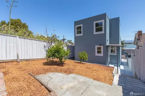 Exterior - 939 Innes Ave, San Francisco, CA 94124 photo 4 of 24