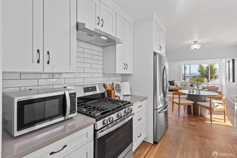 Kitchen - 939 Innes Ave, San Francisco, CA 94124 photo 4 of 6