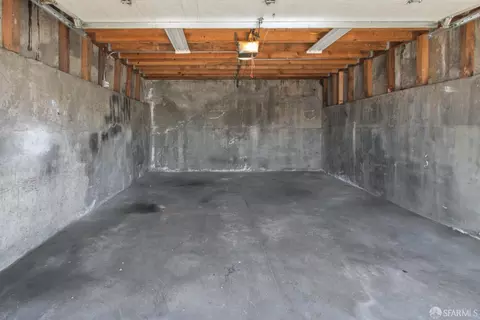 Exterior - 939 Innes Ave, San Francisco, CA 94124 photo 11 of 24