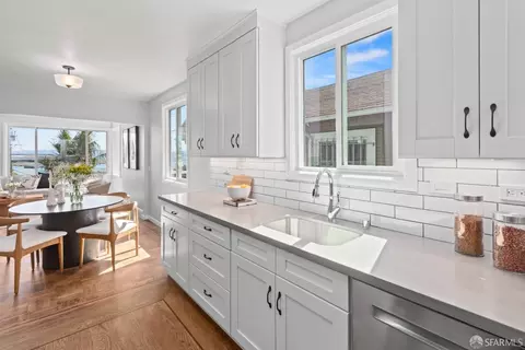Kitchen - 939 Innes Ave, San Francisco, CA 94124 photo 3 of 6