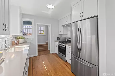 Kitchen - 939 Innes Ave, San Francisco, CA 94124 photo 5 of 6
